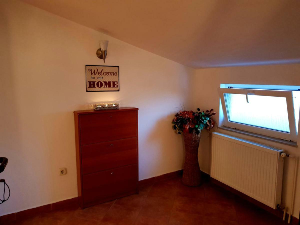 Apartments Petrovic Pirovac Exterior photo